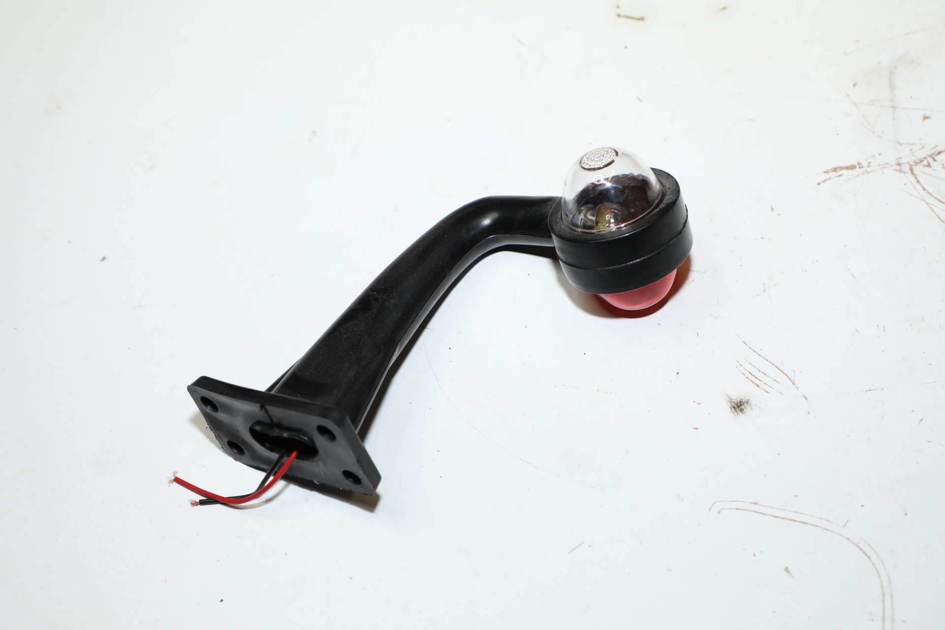 //Фонарь боковой габаритов п/п левый