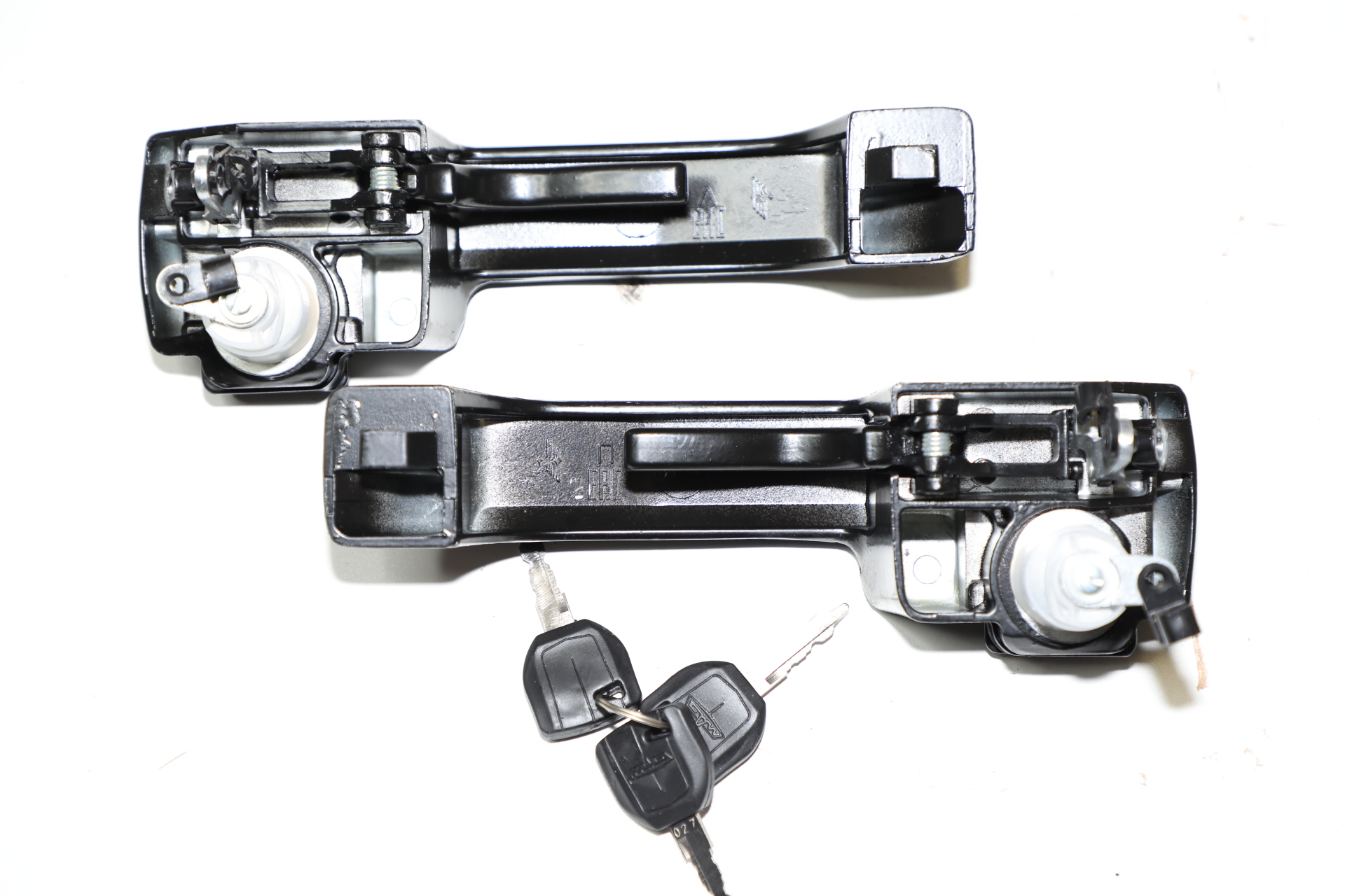 //Комплект ручек наружных (н/о с крышкой)