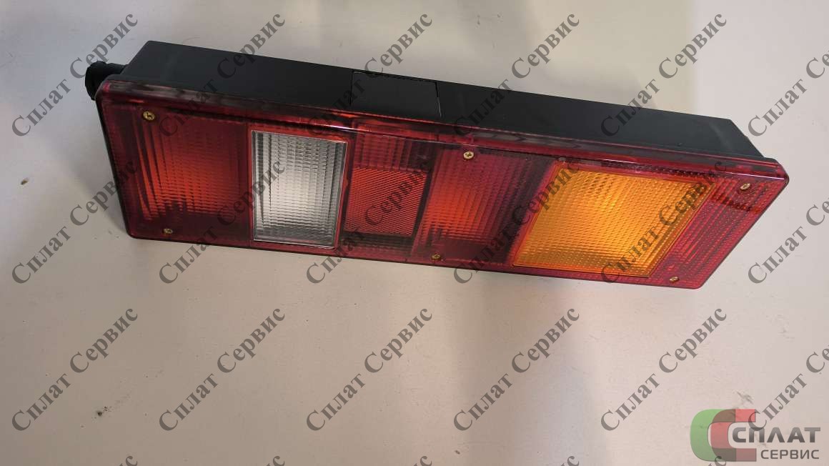 //Фонарь задний (евро) правый, байонет сбоку (с боковым габаритом)