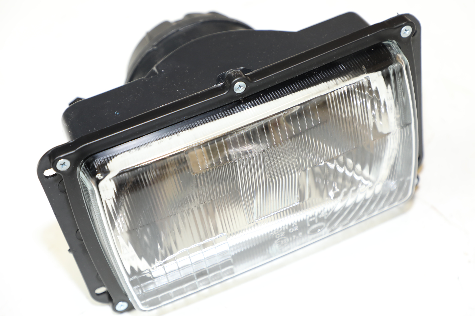 // Фара дальнего света 