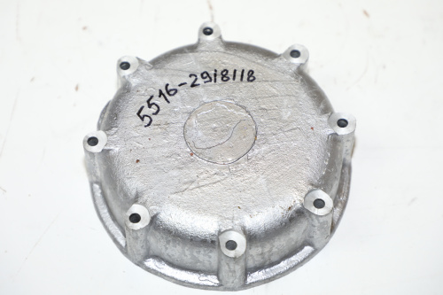 // Крышка балансира