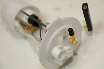 //Бензонасос (модуль топливный  ПОл пластиковый бак) ГАЗель Next дв.274 Е-4